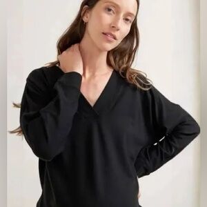 NWT Hatch Black V-Neck Women's Sweater